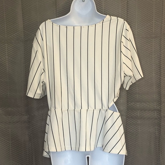 Rosegal Cutout Plus Stripped Shirt - Picture 4 of 5